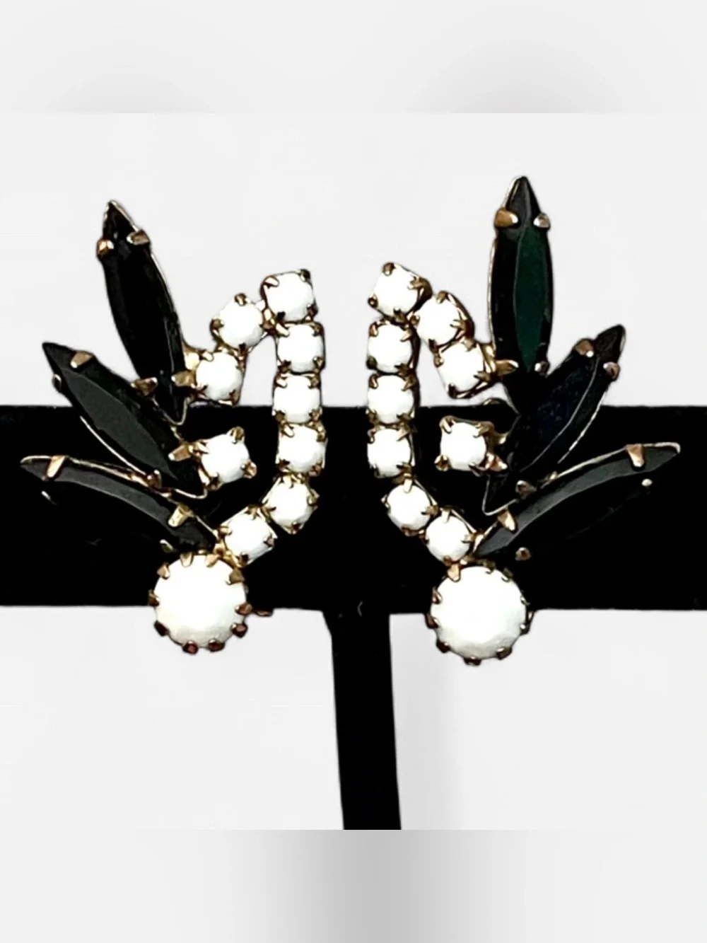 Vintage MCM Black & White Rhinestone Clip On Earrings Mod Atomic Art Deco Noir - Picture 3 of 8